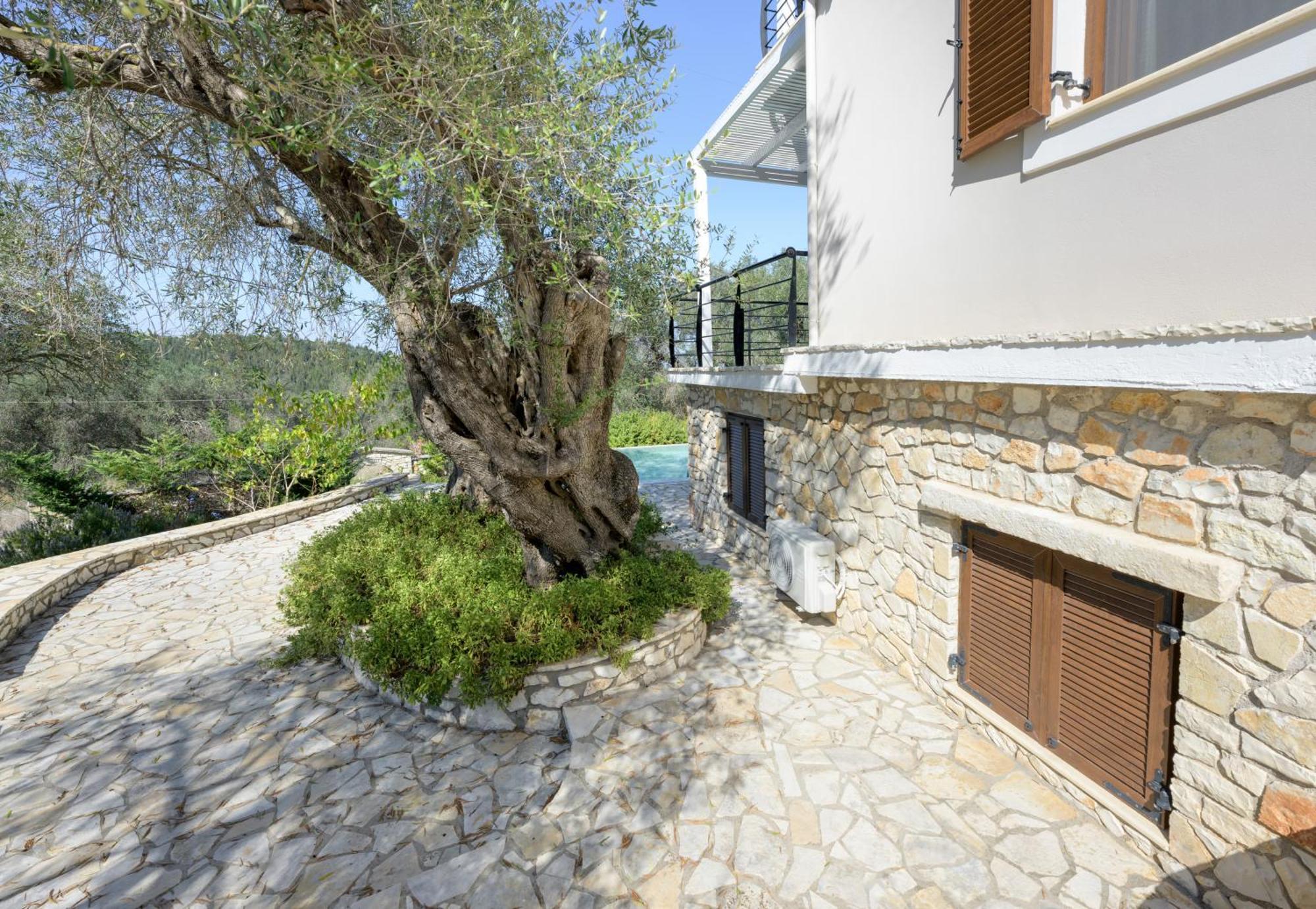 Villa Bougarini Haven Family Villa Rock Pool Oasis Ιερομόναχος Εξωτερικό φωτογραφία