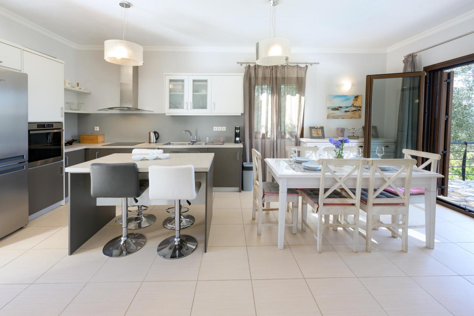 Villa Bougarini Haven Family Villa Rock Pool Oasis Ιερομόναχος Εξωτερικό φωτογραφία