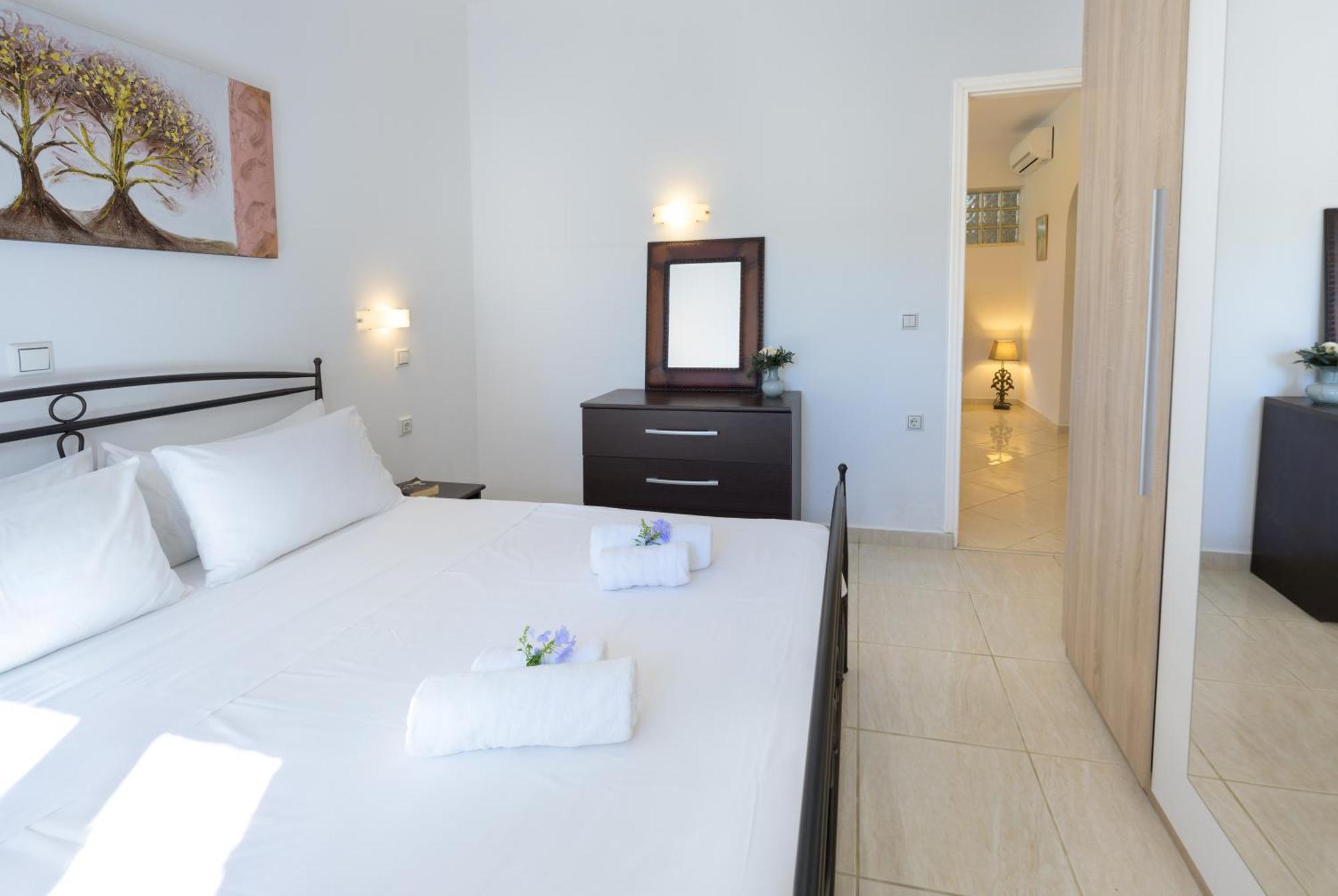 Villa Bougarini Haven Family Villa Rock Pool Oasis Ιερομόναχος Εξωτερικό φωτογραφία