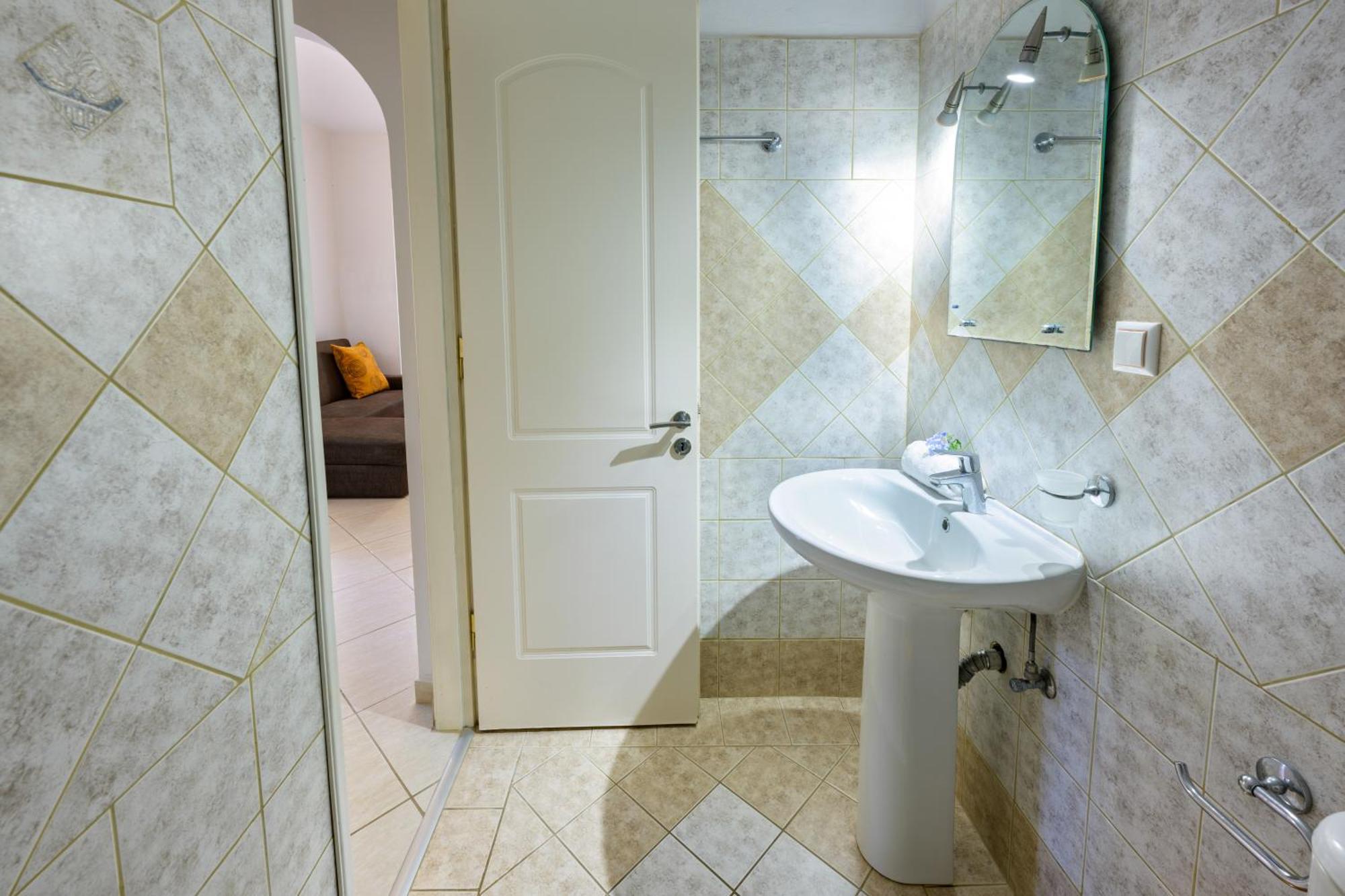Villa Bougarini Haven Family Villa Rock Pool Oasis Ιερομόναχος Εξωτερικό φωτογραφία
