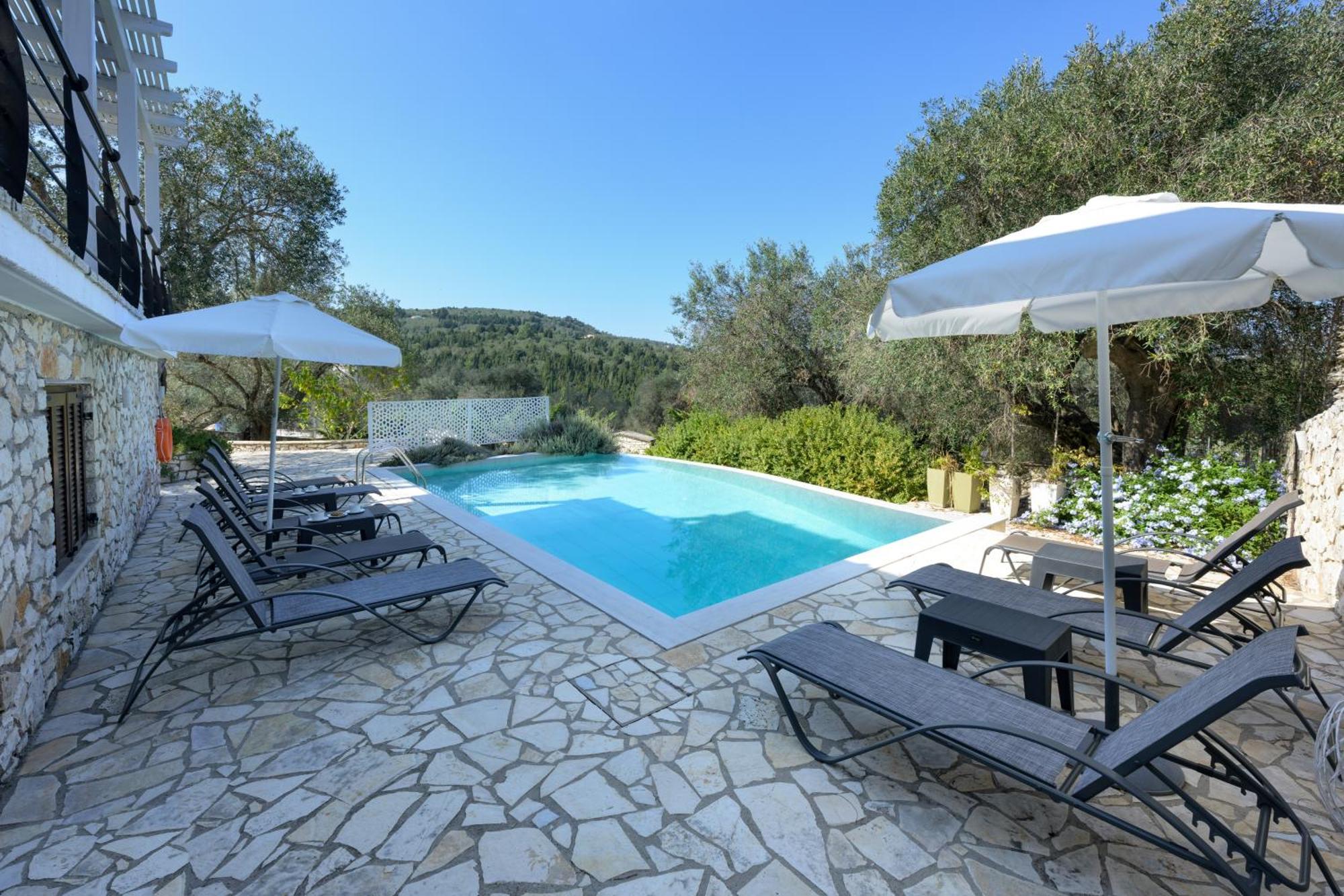 Villa Bougarini Haven Family Villa Rock Pool Oasis Ιερομόναχος Εξωτερικό φωτογραφία