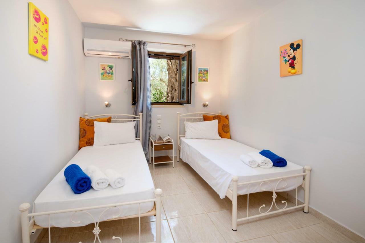 Villa Bougarini Haven Family Villa Rock Pool Oasis Ιερομόναχος Εξωτερικό φωτογραφία